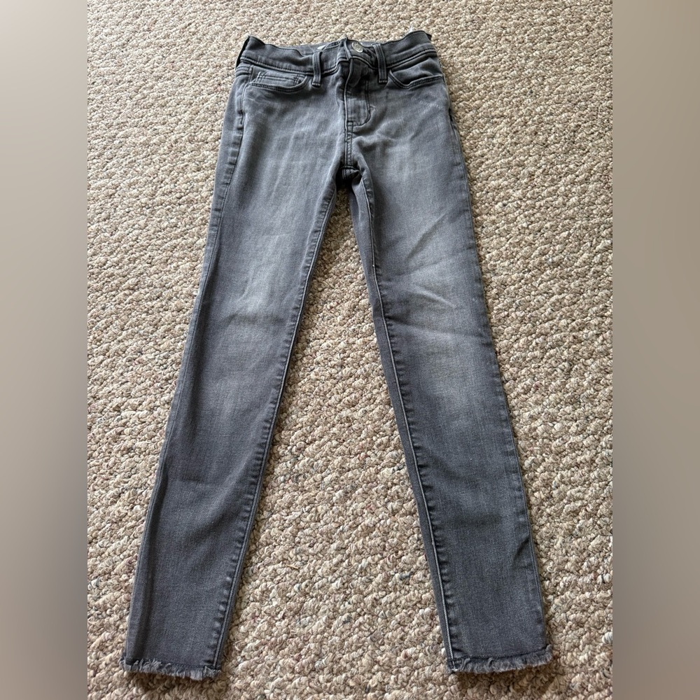 Old Navy Women's Skinny Jeans in Charcoal
